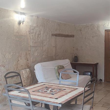 Gite Cosy, Sur Jardin, Terrasse Privee, Parking Au Calme En Rdc Gémozac Buitenkant foto