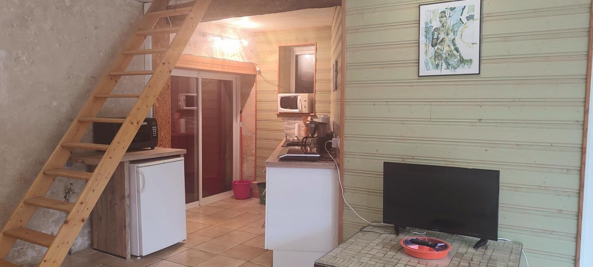 Gite Cosy, Sur Jardin, Terrasse Privee, Parking Au Calme En Rdc Gémozac Buitenkant foto