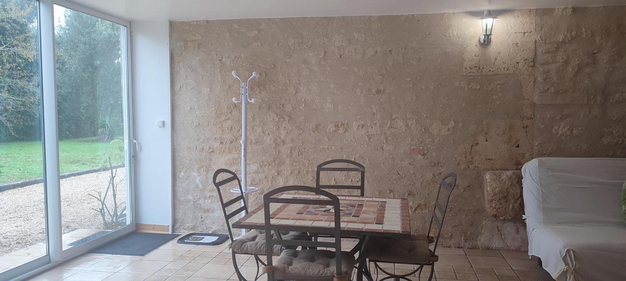 Gite Cosy, Sur Jardin, Terrasse Privee, Parking Au Calme En Rdc Gémozac Buitenkant foto
